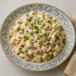 Салат с курицей и грибами