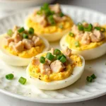Фаршированные яйца с тунцом