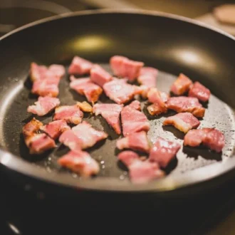 Мясо в горшочке
