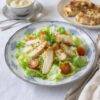 Салат Цезарь с курицей