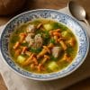 Суп с лисичками и мясом
