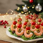 Канапе с креветкой и оливкой на шпажках